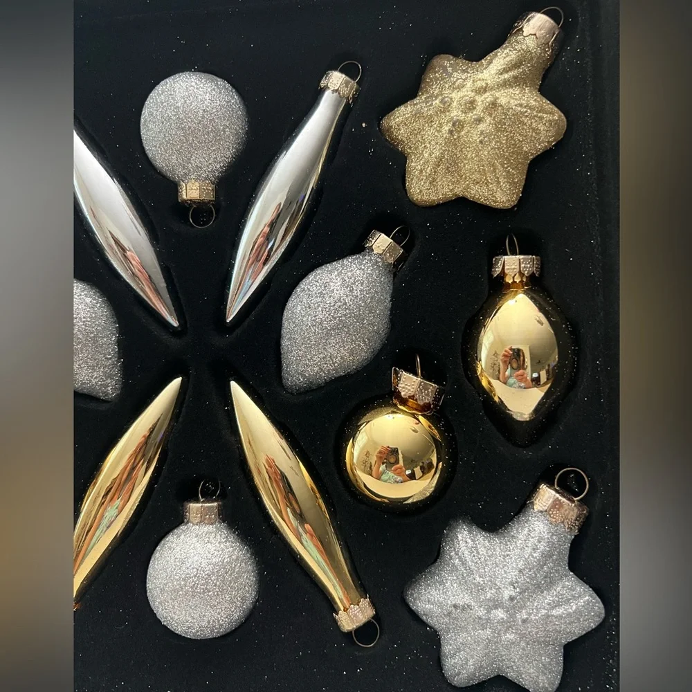 Set a 16 2012 Target gold, white silver glass ornaments with glitter